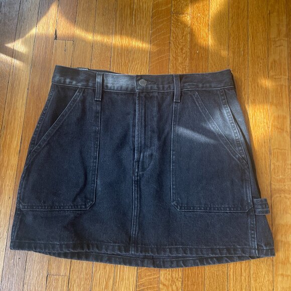 Aritzia Denim Forum The '90s Utility Mini Denim Skirt- Size 29 - Picture 2 of 3